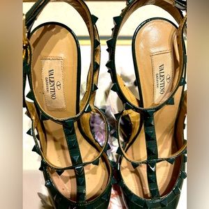 ‼️SOLD‼️ VALENTINO GARAVANI ROCK STUD